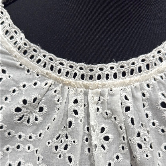 Elegant White Eyelet Lace Top Banana Republic size S - Picture 4 of 8